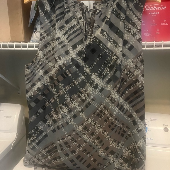 CAbi grey sleeveless blouse XL, worn once - Picture 2 of 7